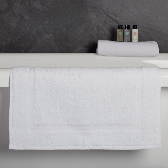 Mitre Essentials Capri badmat wit