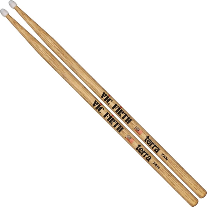 Vic Firth 7ATN Terra drumstokken hickory met nylon tip