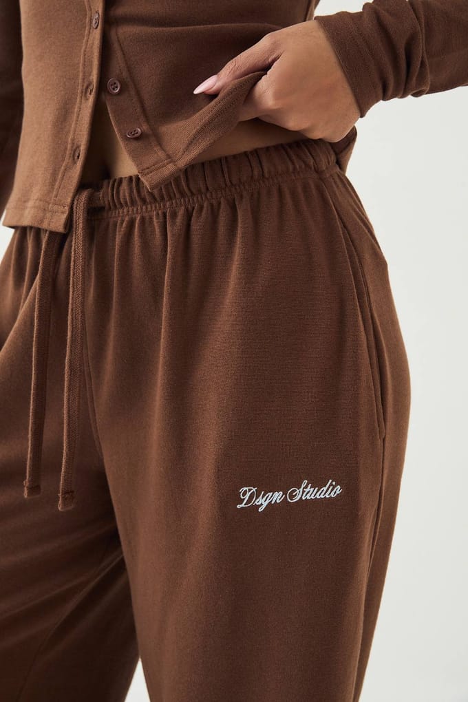 Dames Dsgn Studio Geborduurd Geribbeld Wijdbeens Broek | Mokka | Maat: Large