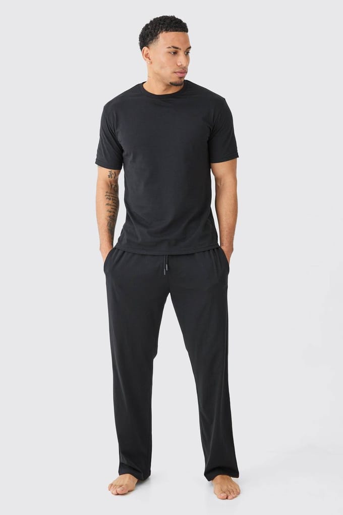 T-Shirt & Trouser Lounge Set | Black | Size Medium