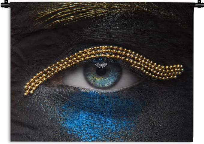 Wandkleed - Wanddoek - Vrouw - Ogen - Make up - Luxe - Goud - 60x45 cm - Wandtapijt