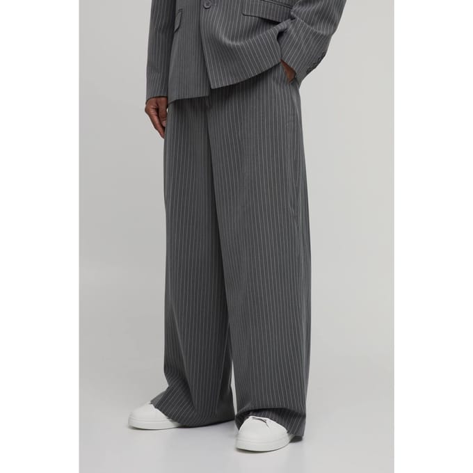 Krijtstreep Wijde Pasvorm Kostuumbroek | Grey | Size 34