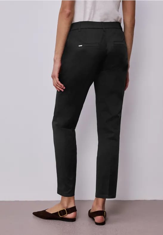 Casual fit chino's in een zachte stof