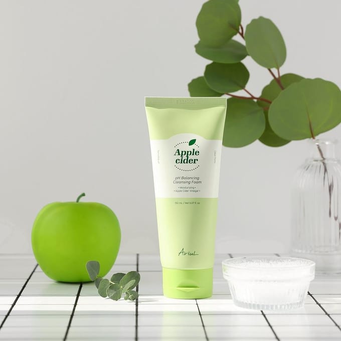 [Ariul] Appelcider pH-balancerende Reinigingsschuim 150ml white