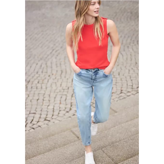 Barrel leg jeans in Loose Fit