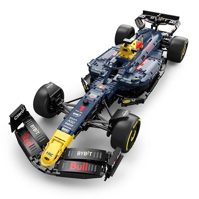Red Bull bouwset Max Verstappen 1:8