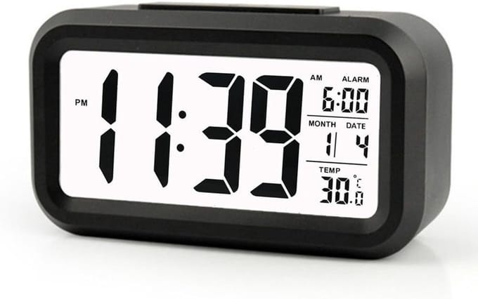 Digitale Wekker - Zwart - Groot Display - Met Temperatuur en Lichtsensor - Voor Thuis of Reis