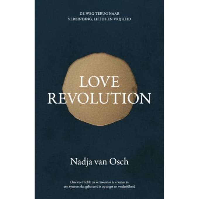 Love Revolution - Nadja van Osch