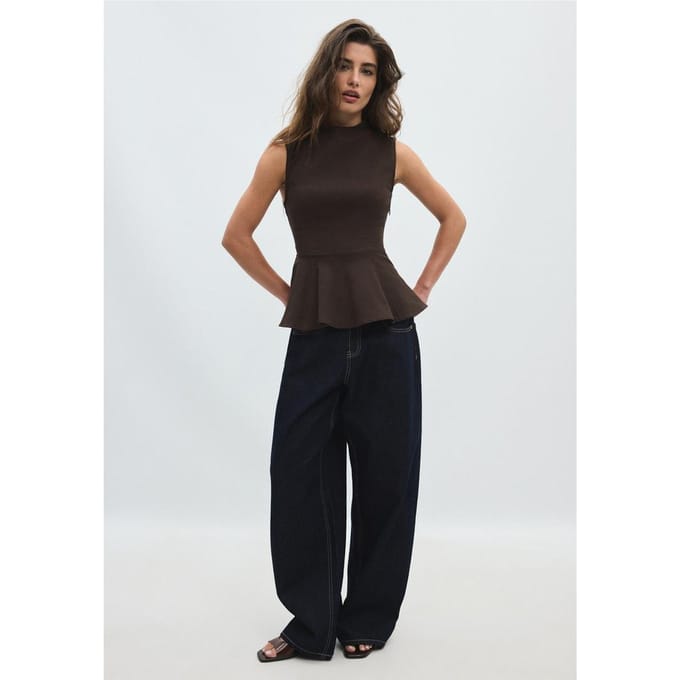 Stradivarius Mouwloze peplum top met hoge kraag  Bruin S