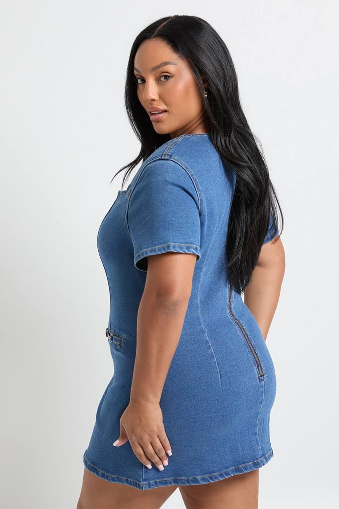 boohoo Dames Plus denim shiftjurk met gouden afwerking en knoopsluiting | Blauw | Maat: 56
