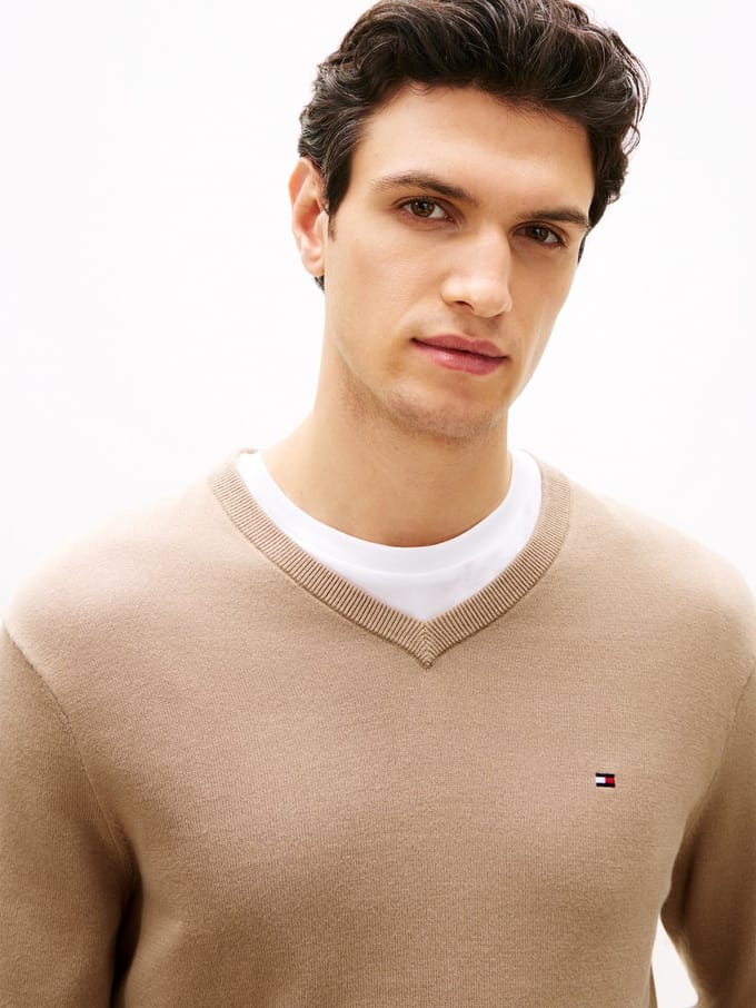 TOMMY HILFIGER Sweater ESSENTIAL in Camel - V-hals - Heren - Maat L - Bruin