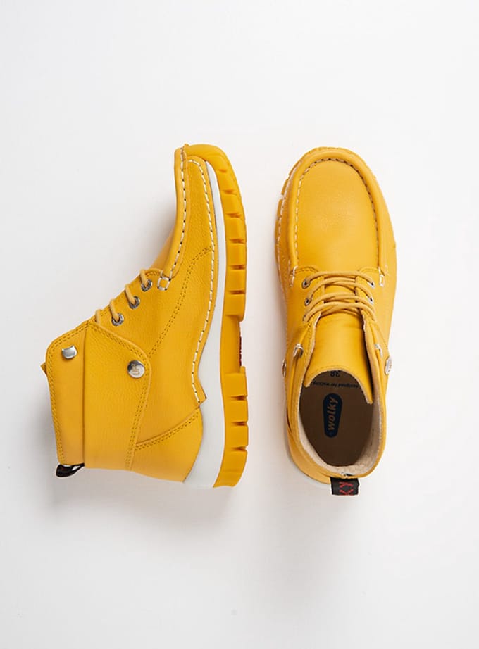 Wolky Dames Hoge veterschoenen 04700 Jump Summer Geel