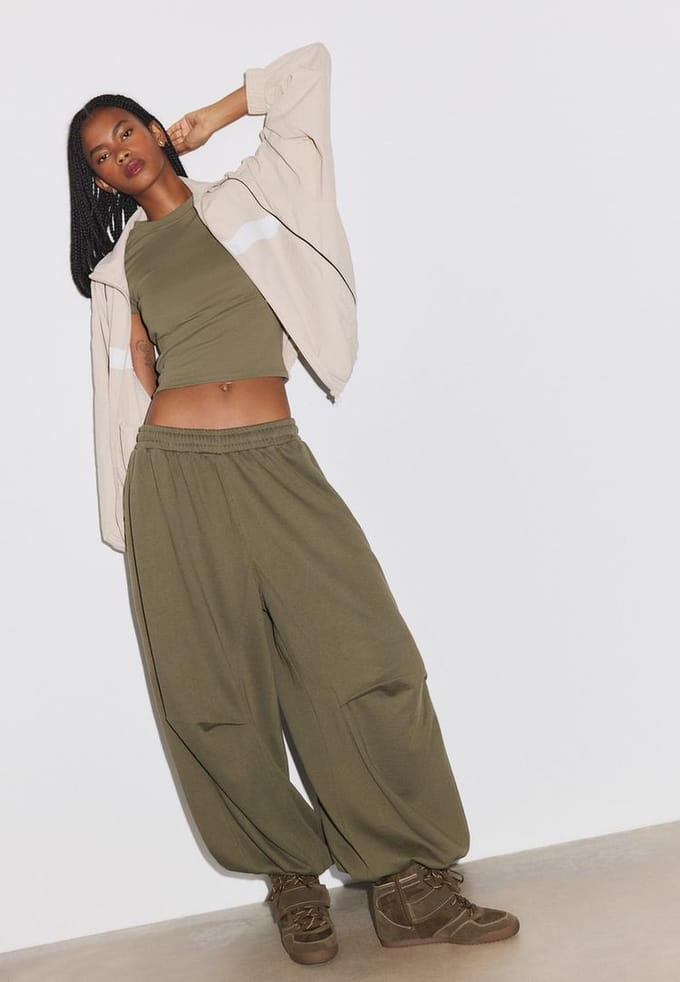 Stradivarius Pofmouw joggingbroek met stoppers  Kaki L