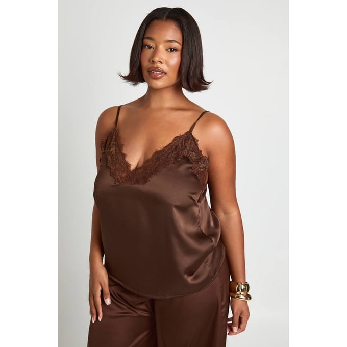boohoo Dames Plus Cami-top met kantenaccent | Chocoladebruin | Maat: 44