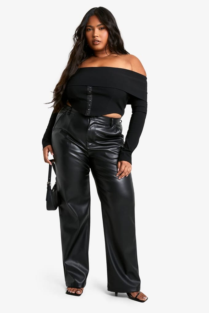 boohoo Dames Plus Bengaline Off-Shoulder Haak & Oog Top | Zwart | Maat: 54