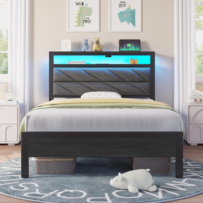 Twijfelaar Bedframe met Oplaadstation en Opbergruimte