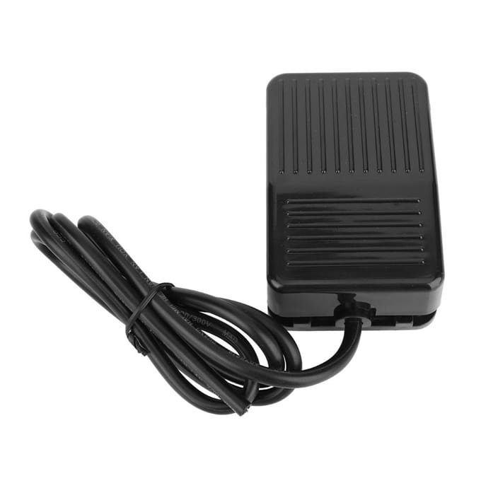 TFS 01 250VAC 10A Antislip Momentane Voetcontroller Pedaal Bedieningsschakelaar Zwart(1M) black