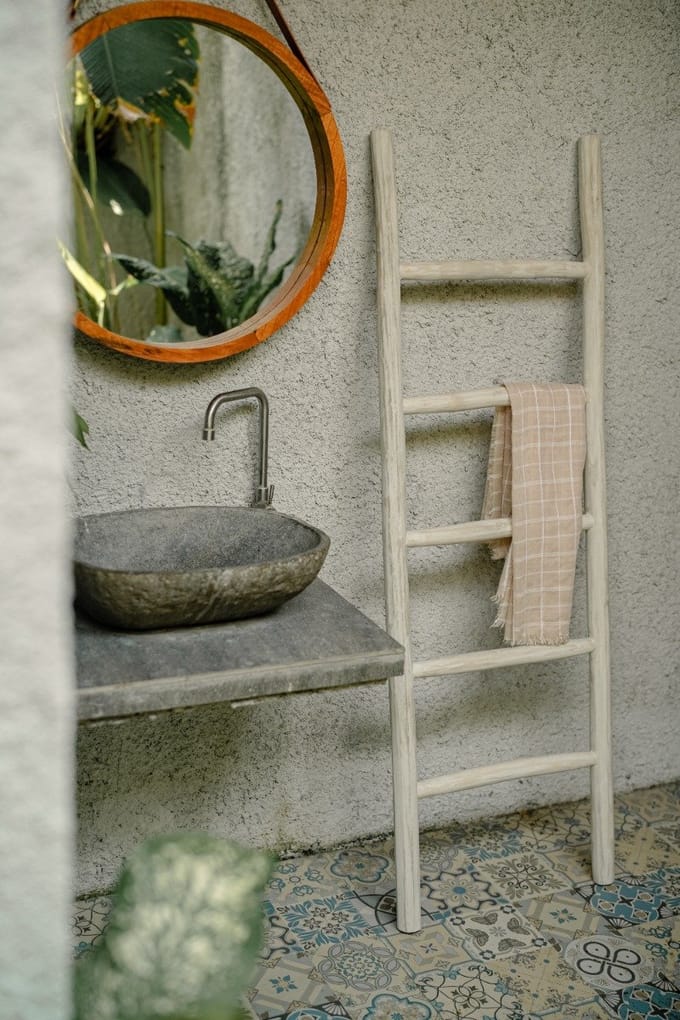 Teakea - Houten Decoratie Ladder White Oiled 50x5x175 cm - Wit Geoliede Houten Ladder