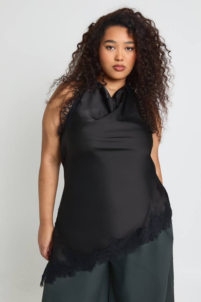 boohoo Dames Plus Kanten Cowl Asymmetrische Top | Zwart | Maat: 54