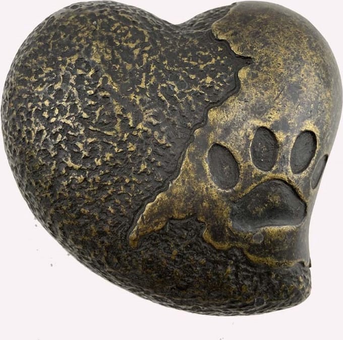 URN / KAT / POES / DIERENURN / ASURN /BRONS / URN MET POOTAFRUK