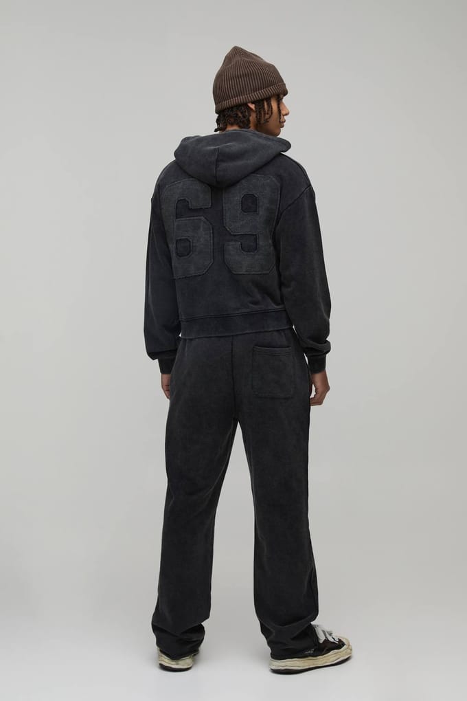 Verkort Model Trainingspak Met Applicatie, Distressed Wassing En Capuchon Met Ritssluiting | Charcoal | Size Medium