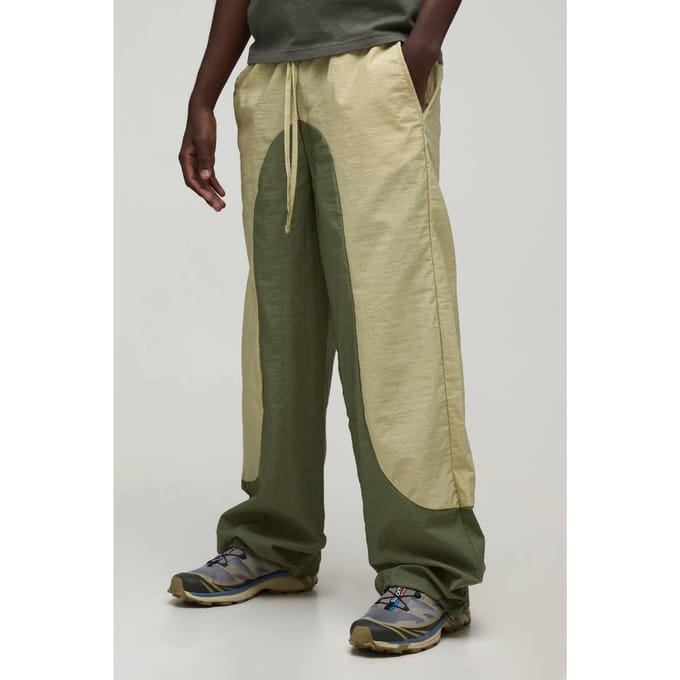 Baggy Fit Trainingsbroek Met Paneeldetails | Olive | Size Large