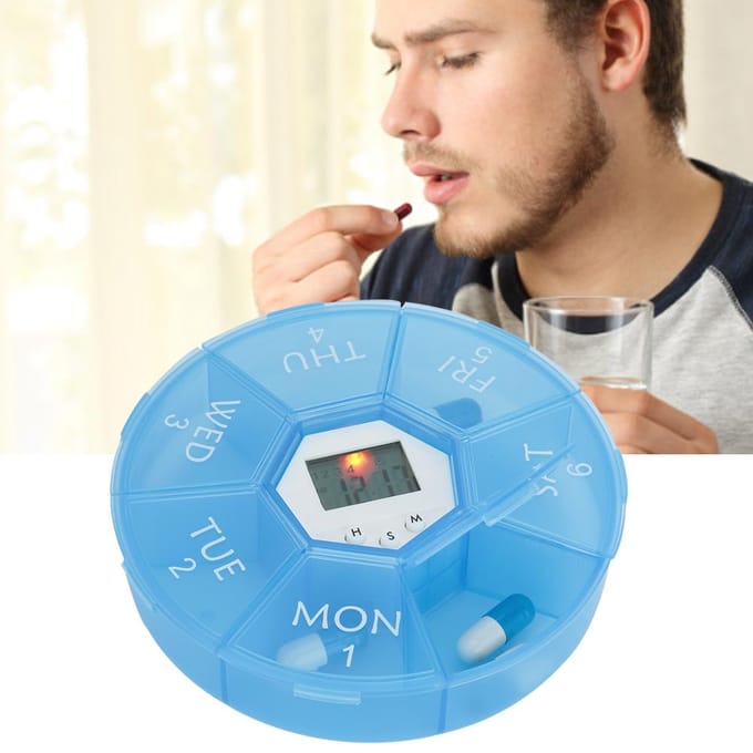 7 Vakken Mini Draagbare Medicijn Tablet Pillen Snoep Opbergdoos Organizer Etui met HerinneringBlauw white