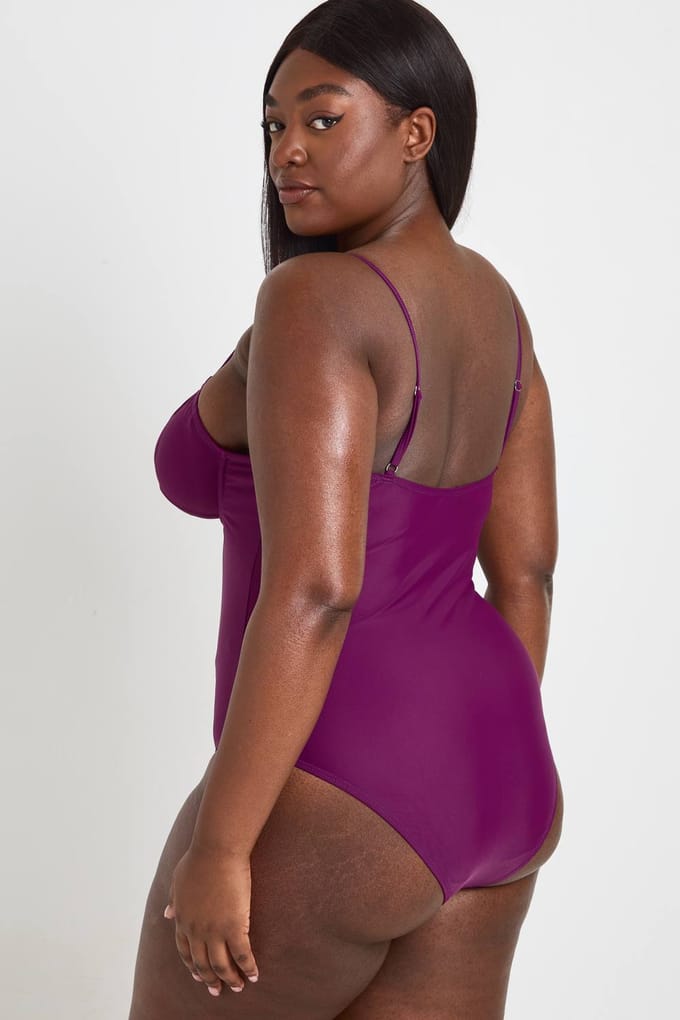 boohoo Dames Plus Badmode Essentials Beugel Badpak | Violet | Maat: 56