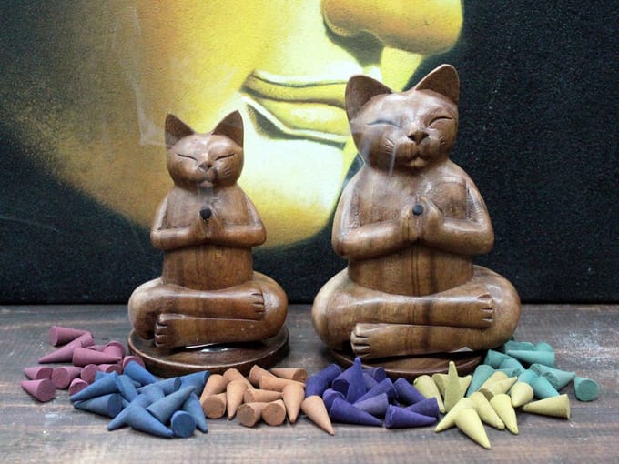 Houten gesneden wierookbranders - Med Yoga Cat