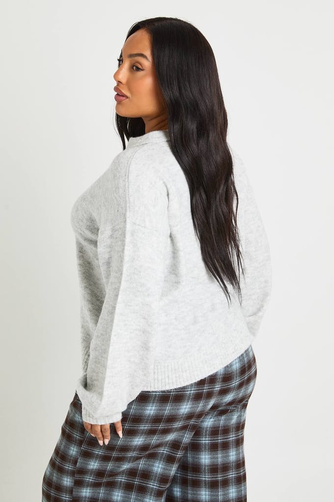 boohoo Dames PLUS MET KRAGEN EN V-HALS GEBREIDE TOP | Grey | Maat: 22