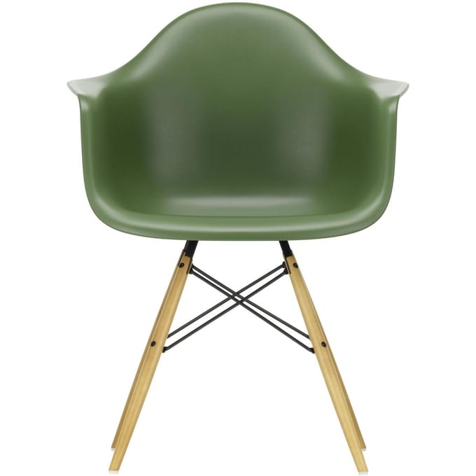 Vitra - DAW Eames Plastic Armchair - forest RE - gelige esdoorn - groen