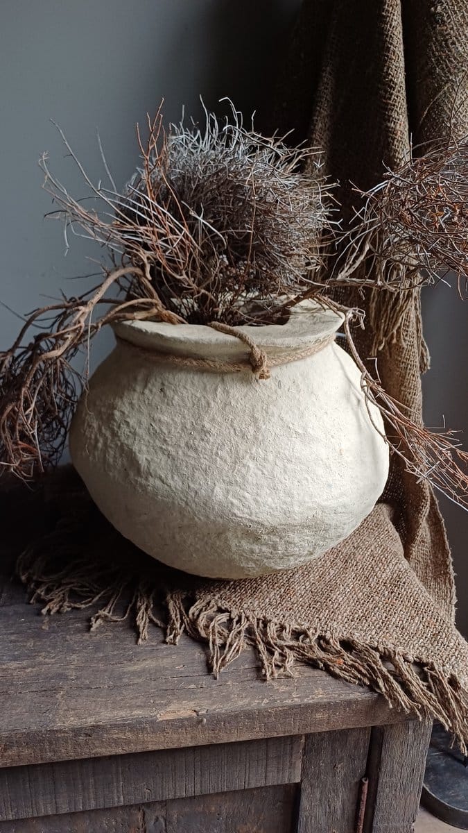 Papiermache pot met platte rand vaas