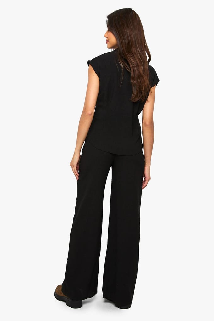 boohoo Dames Getextureerde top met ingesnoerde taille en capmouwen & broekset | Black | Maat: 16