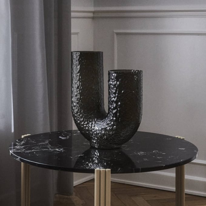 AYTM Vaas Arura, zwart, hoogte 40 cm, breedte 34 cm, glas