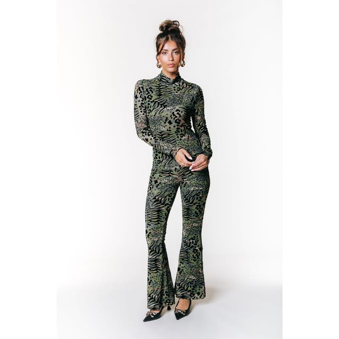 Colourful Rebel Multi Leopard Flock Mesh Extra Flare Pants Army Größe: XS | Sport-Leggings Outlet | Damen | Grün