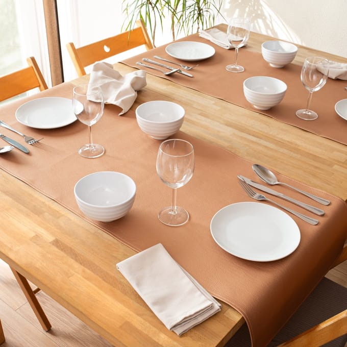 1x Monaco Tafelloper Koper - lederlook - Koper - Loper - kunstleder - 140x45cm