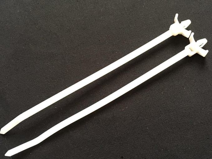 Tyrap met montagevoet / spreidplug.4,8x 170 , Bundelband 500 st, kabelbinder