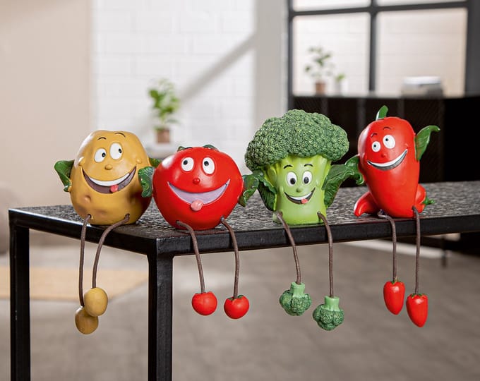 Broccoli, Tomaat, Aardappel en Paprika gezicht poppetje. - beeld.