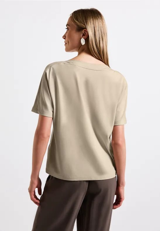 Shirt met studs