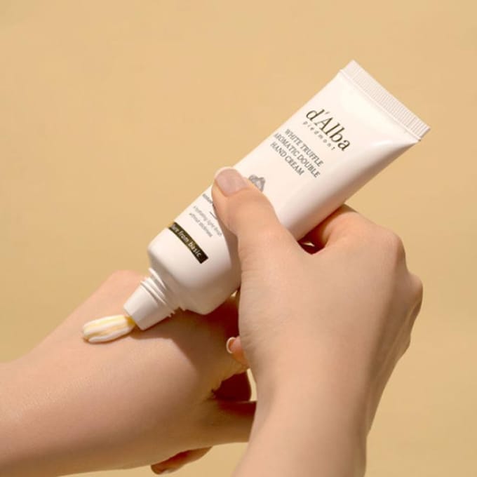 d'Alba Witte Truffel Aromatische Dubbele Handcrème 50 ml (3 opties) 1PCS