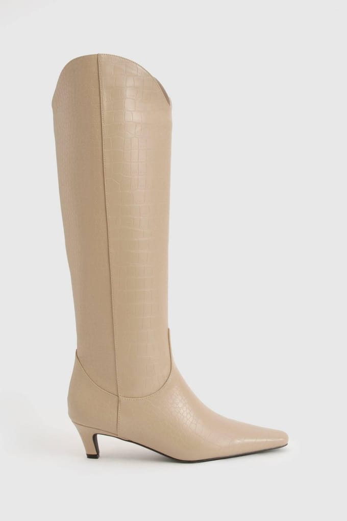 boohoo Dames Croc Low Heel Kniehoge Laarzen | Nude | Maat: 38