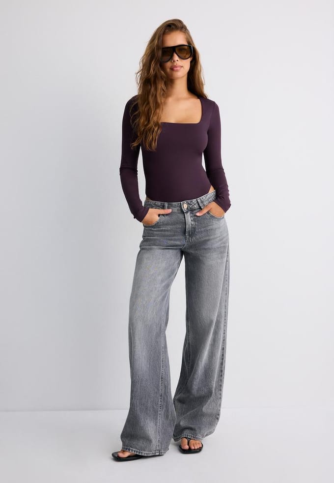 Stradivarius Body met vierkante halslijn en lange mouw  Aubergine M