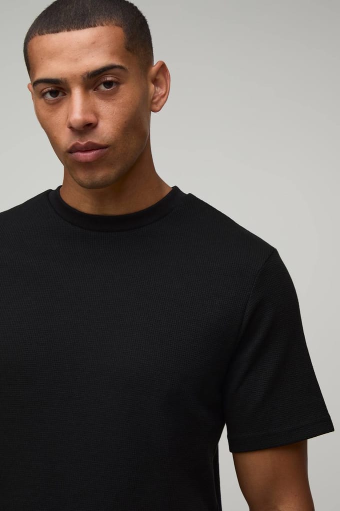 Essentieel Regular Fit Wafel T-shirt | Black | Size Small