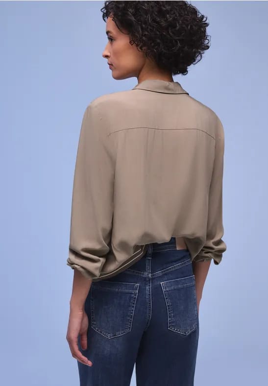 Overhemdblouse met college details