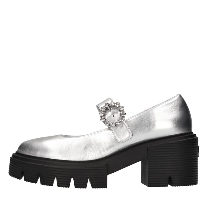 Stuart Weitzman Lage schoenen Zilver