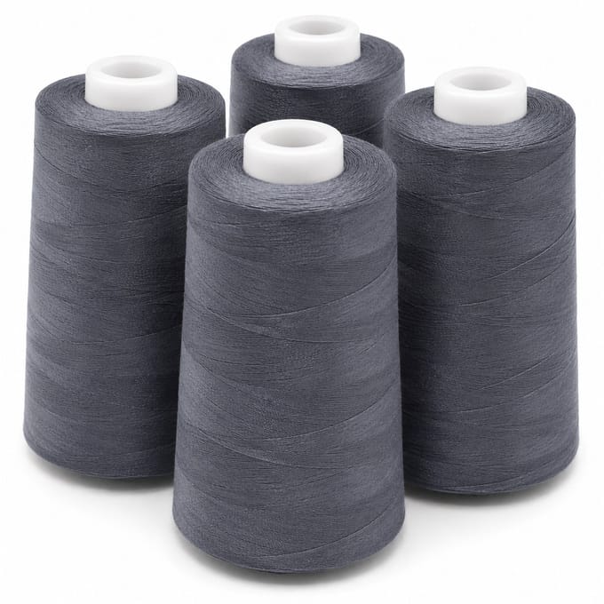 Polyester Overlockgaren – 4 Cones × 2700 m – Totaal 10.800 m – Grijs 246