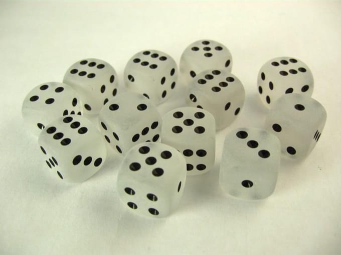 Chessex Frosted Clear/black D6 16mm Dobbelsteen Set (12 stuks)