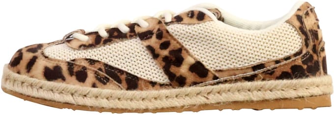 Sneakers met veters