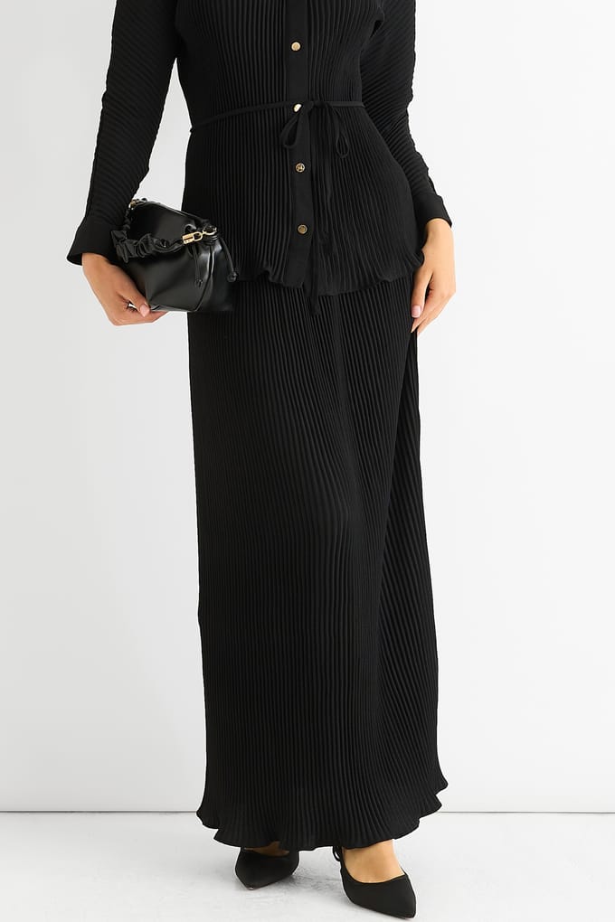 Zwarte plissé maxi-rok met elastische tailleband