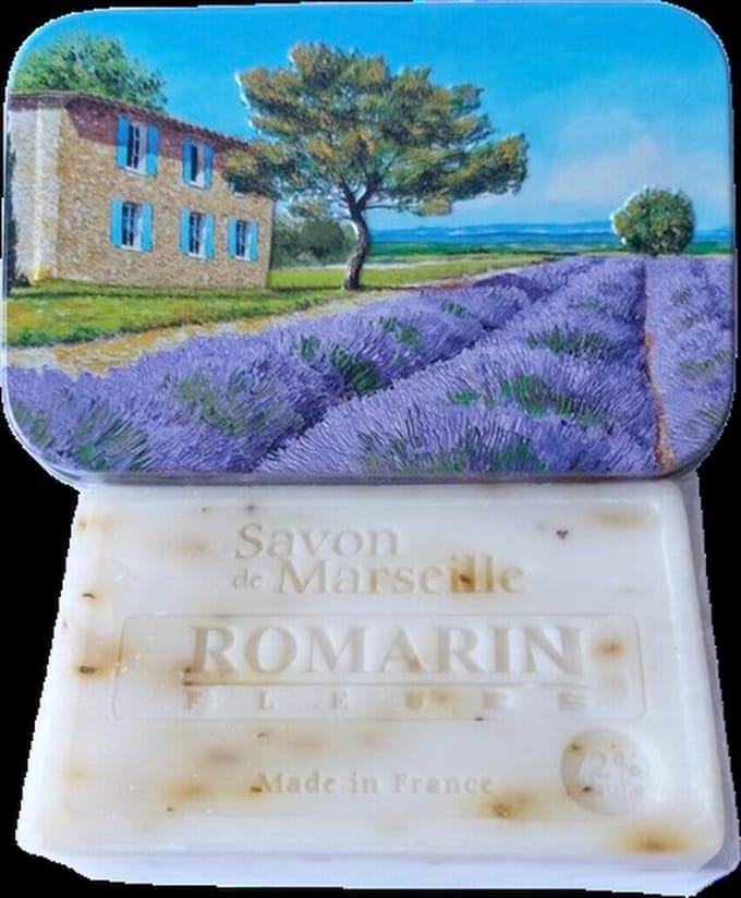 Metalen zeepblik met opdruk Vue Provence met Marseillezeep Rozemarijn 100 gram
